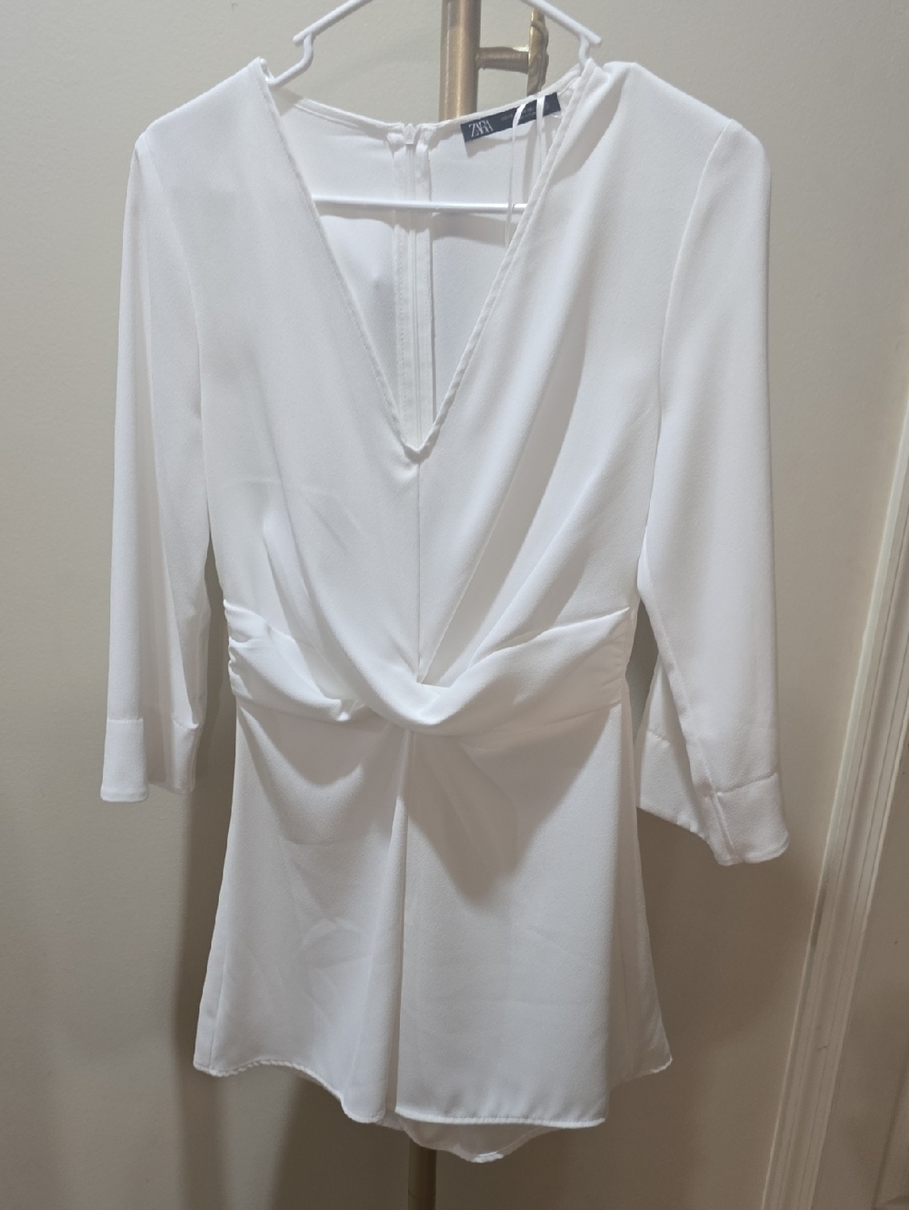 Zara White V-Neck Twist-Front Tunic (XS)